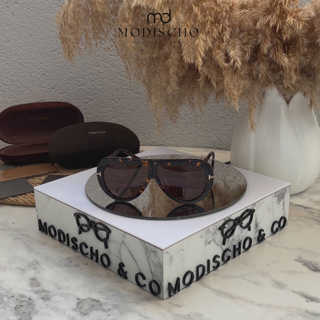 ChicOval Shades